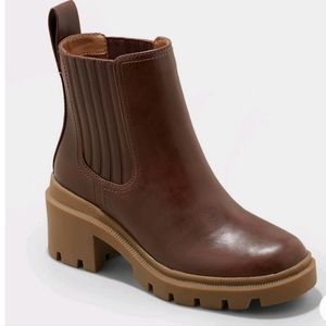 Universal Threads Naya Boots Size 5